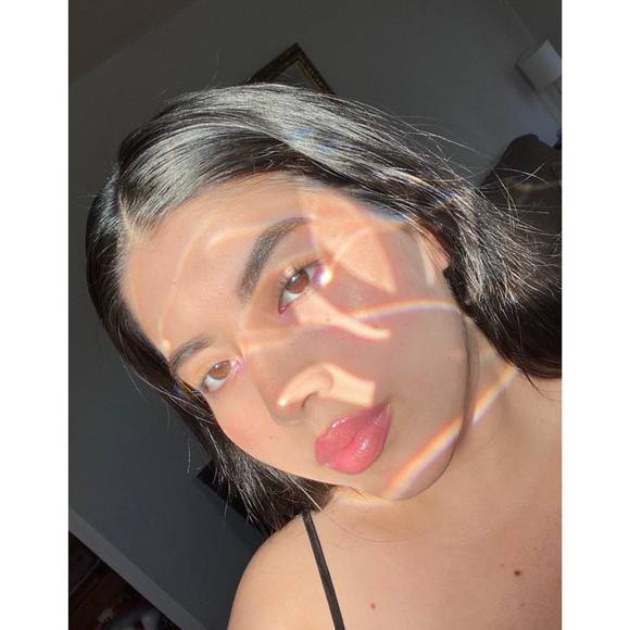 Profile Picture of Madelaine Arambulo (@dayanara230402) on Poshmark