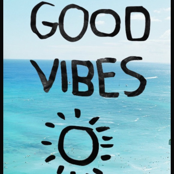 Profile Picture of Hannah Arras (@hannaharras) on Poshmark