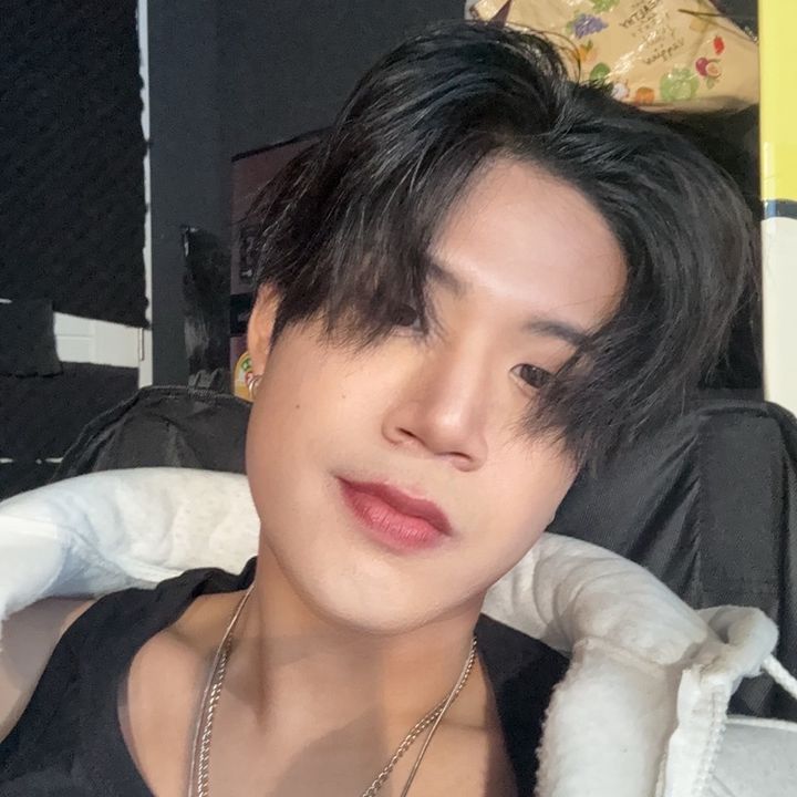 Profile Picture of 💫✨Mark 마크☀️🌙 (@mark_onlyy) on Tiktok