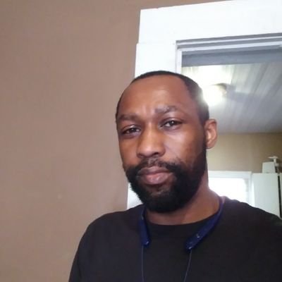 Profile Picture of Ray Clements (@RayClements12) on Twitter