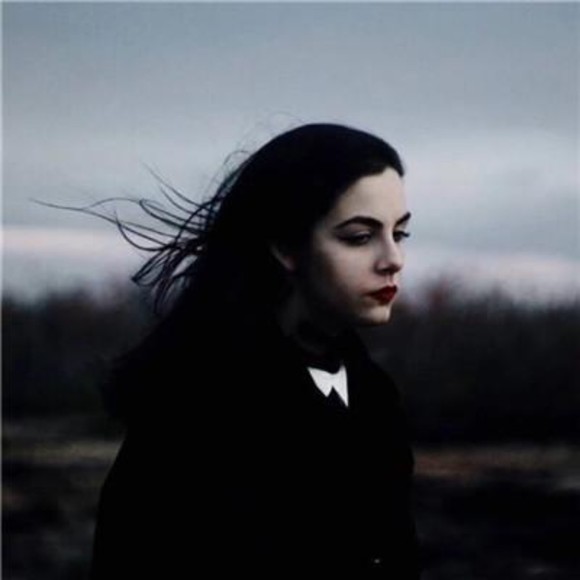 Profile Picture of Crystal Trahan (@derrygrea) on Poshmark