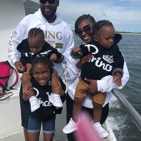 Profile Picture of Amanda Mifflin (@asitoloma) on Poshmark