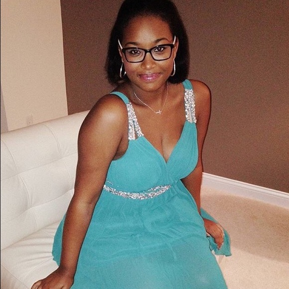 Profile Picture of Andrea Simms (@andreasimms2) on Poshmark