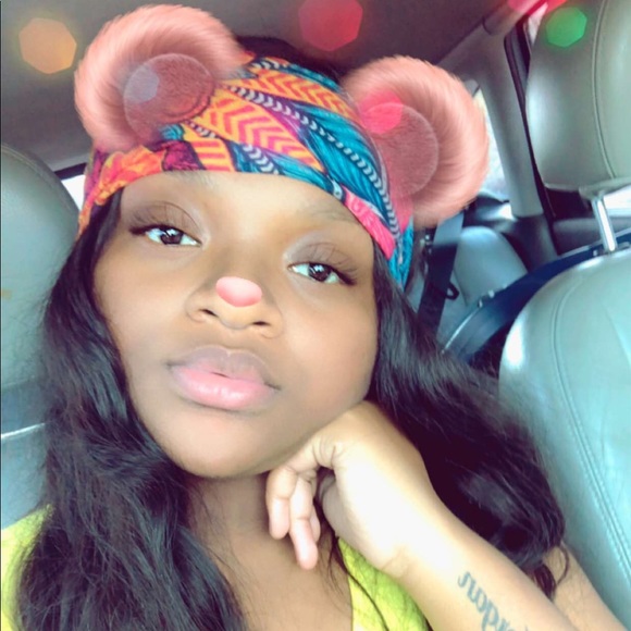 Profile Picture of Trudie Smith (@trudie93) on Poshmark