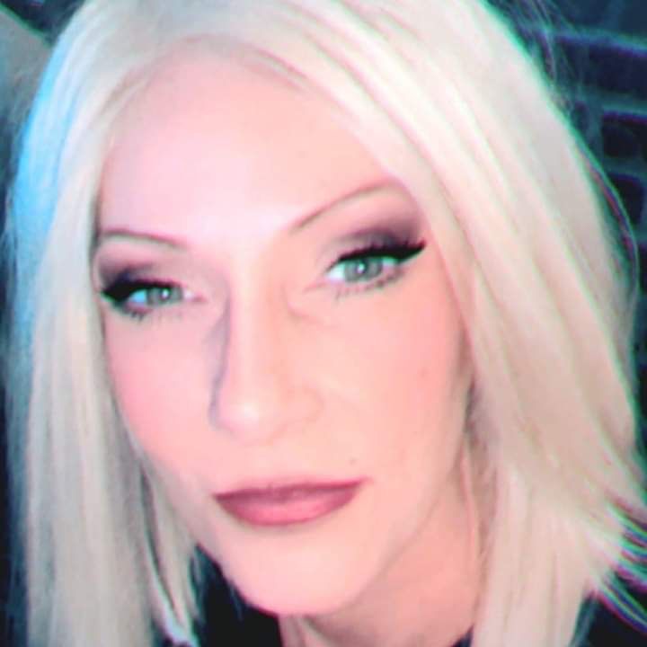 Profile Picture of Kimberly Jamison (@itskimberlyjamison) on Tiktok