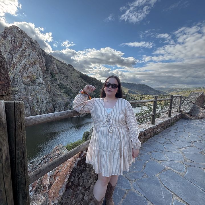 Profile Picture of Monikajimenez__13😊 (@_moniikajimenezz_) on Tiktok