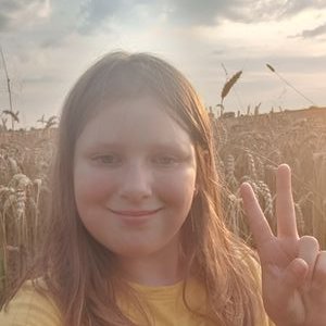 Profile Picture of Julia Polak (@polak_julia) on Twitter