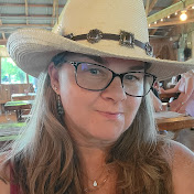 Profile Picture of Anne Ahern (@friedbuckeye) on Youtube