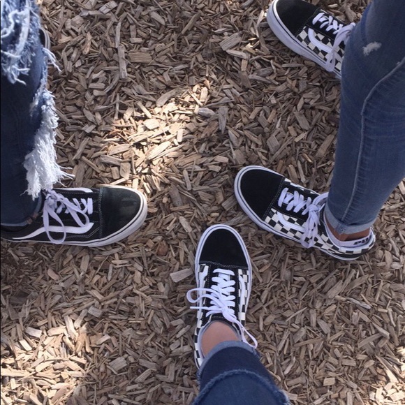 Profile Picture of Cenia Peraza (@ceniaperaza) on Poshmark