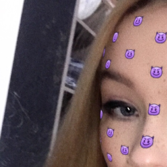 Profile Picture of Jasmine Saggers (@jasminesaggers) on Poshmark