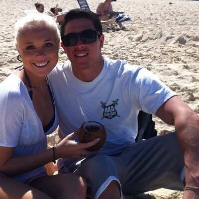 Profile Picture of Dustin Hollar (@d_hollar) on Twitter