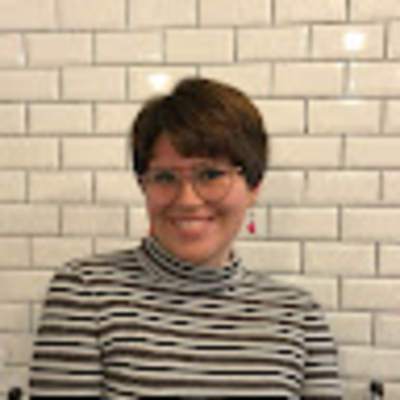 Profile Picture of Isabella Engle (@engleisabella) on Poshmark