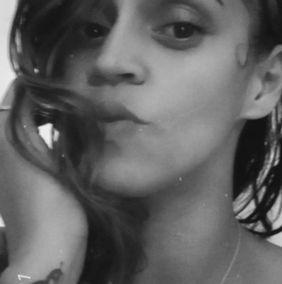 Profile Picture of Jennifer Bergollo (@jennybergollo) on Poshmark