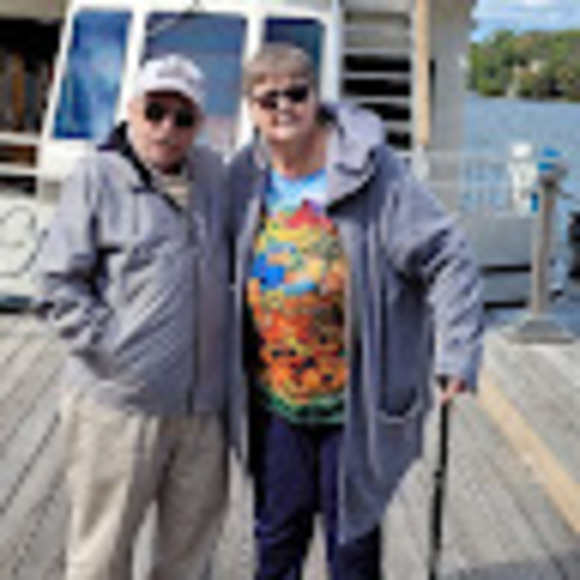 Profile Picture of Rosemarie Mancarella (@mancarella) on Poshmark