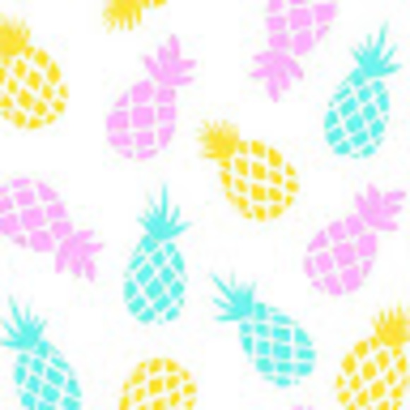 Profile Picture of Alex Brennan (@abrenan587) on Poshmark