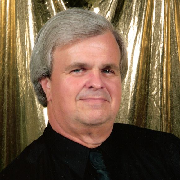 Profile Picture of Harold Harris (@bouncerharris) on Poshmark