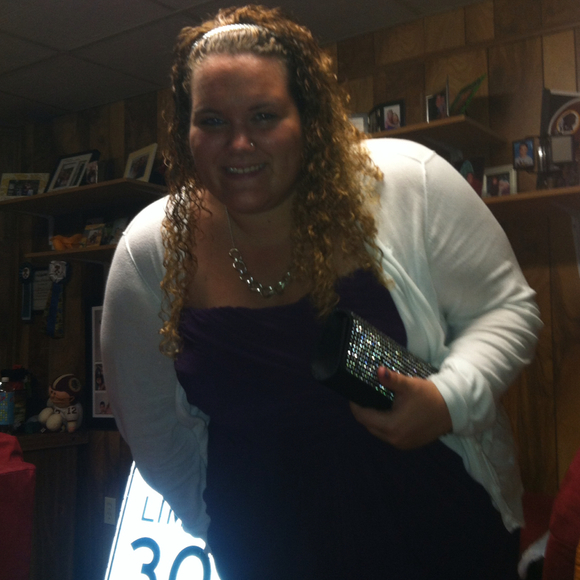 Profile Picture of Brittany Binns (@brittanyb123) on Poshmark