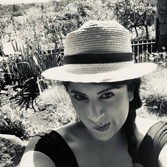 Profile Picture of Natalie Perez-hawgood (@natalietoastie) on Poshmark