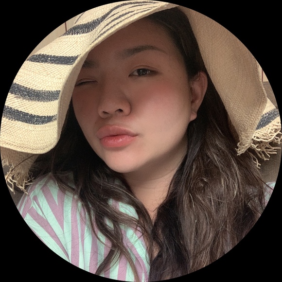 Profile Picture of Joanne Hsu (@9mjoanne) on Poshmark