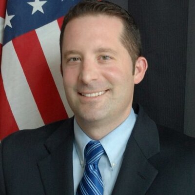 Profile Picture of David Michael Barry, Jr. (@DMBarryJr) on Twitter