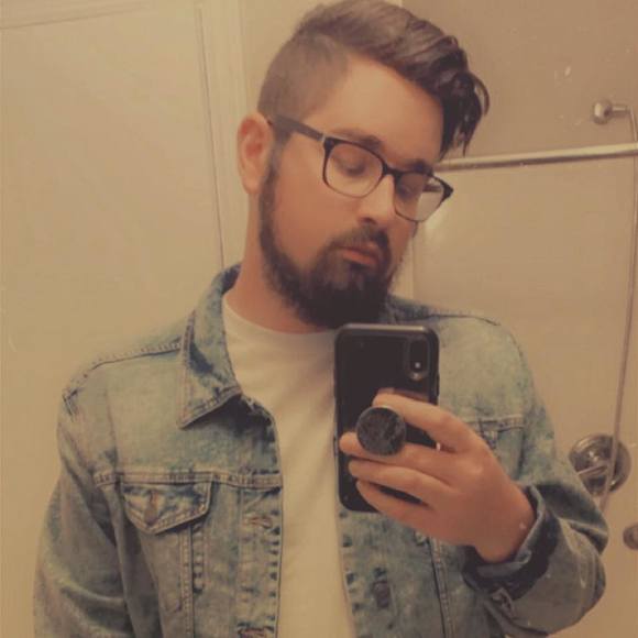 Profile Picture of Michael Faulkner (@michaelfaulk759) on Poshmark