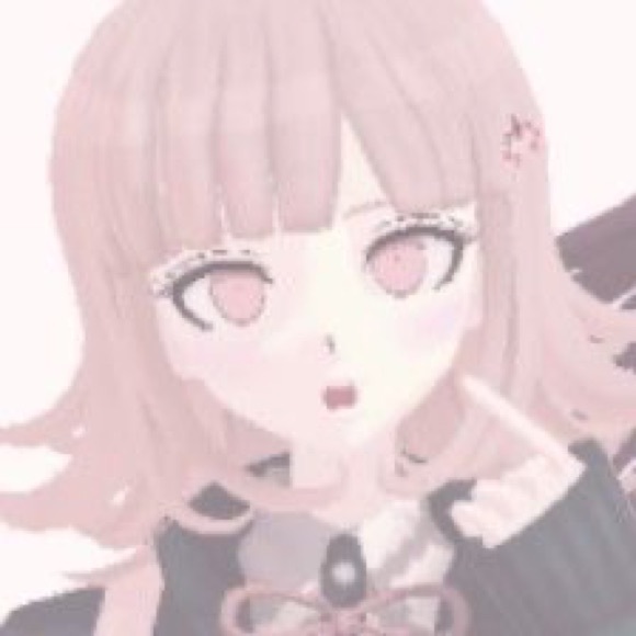 Profile Picture of Dani Paulson (@uluari) on Poshmark