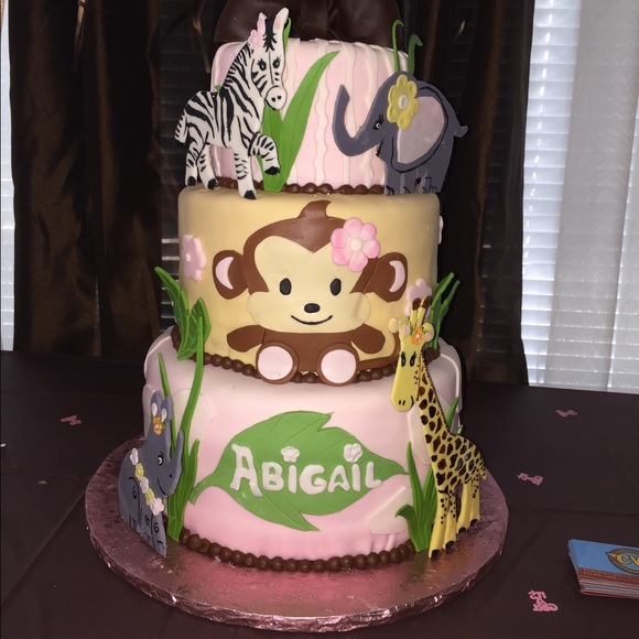 Profile Picture of Sandra Jauregui (@sandraja01) on Poshmark