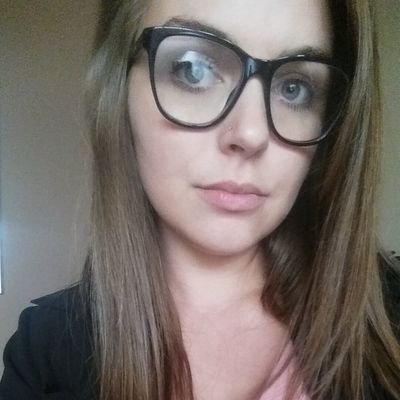 Profile Picture of Danelle Schiele (@DanSchiele) on Twitter