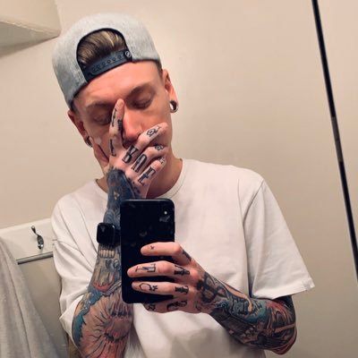Profile Picture of Austin Sharp (@AustinAKS95) on Twitter