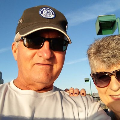 Profile Picture of David  Brown & Tori Harrelson (@joansattic) on Twitter