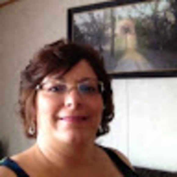 Profile Picture of Debbie Leduc (@leducdebbie970) on Poshmark