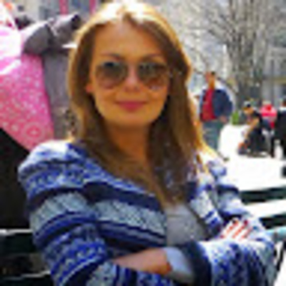Profile Picture of Alexandra Nedov (@anedov) on Poshmark