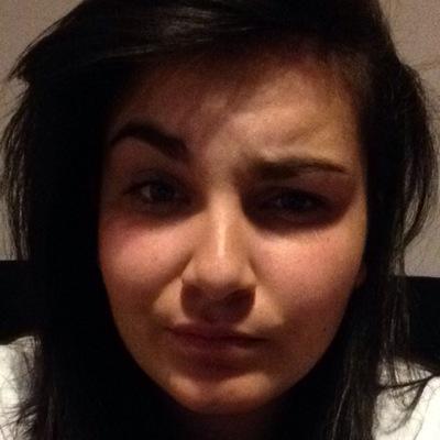 Profile Picture of Léa Martinez (@leamartinez39) on Twitter