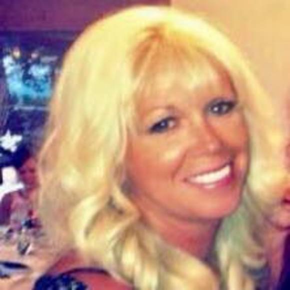 Profile Picture of Tara Kendall-thomas (@tkendall46) on Poshmark