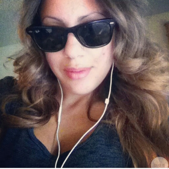 Profile Picture of Sammy Pagano (@_8sammy8_) on Poshmark