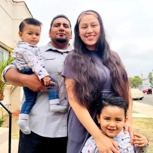 Profile Picture of Sanson Pallares (@sansonpallares) on Poshmark