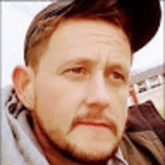 Profile Picture of Jeffery Huble (@hubs_86) on Poshmark