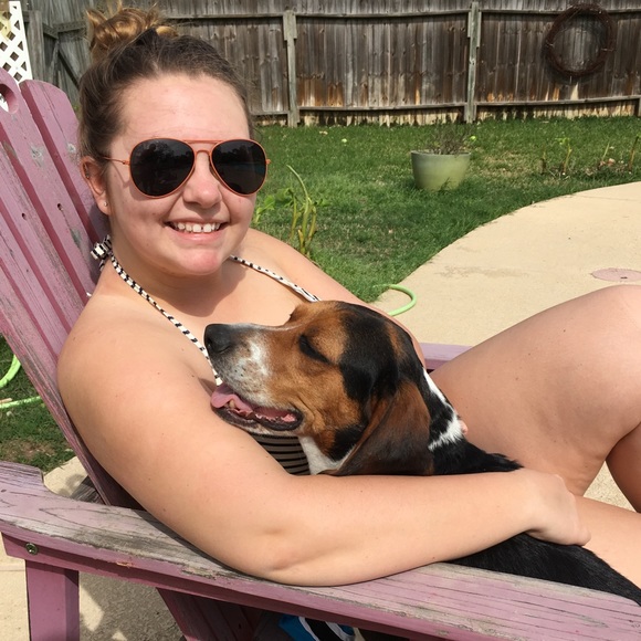 Profile Picture of Mikki Miller (@mjm109) on Poshmark