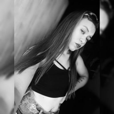 Profile Picture of Clarice Andrade 45 (@45Clarice) on Twitter