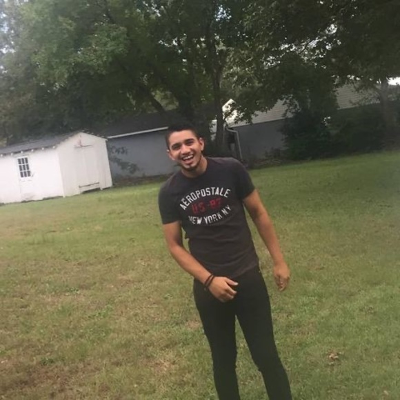 Profile Picture of Rogelio Aranda avila (@rochi_aa1992) on Poshmark