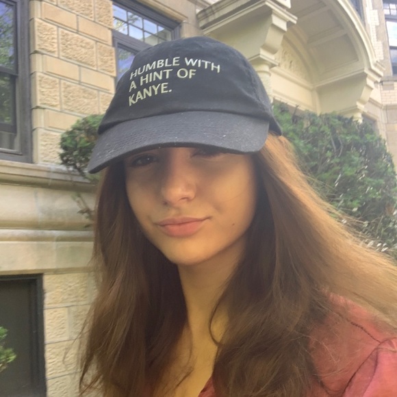 Profile Picture of Roxanna Fridman (@roxannafridman) on Poshmark
