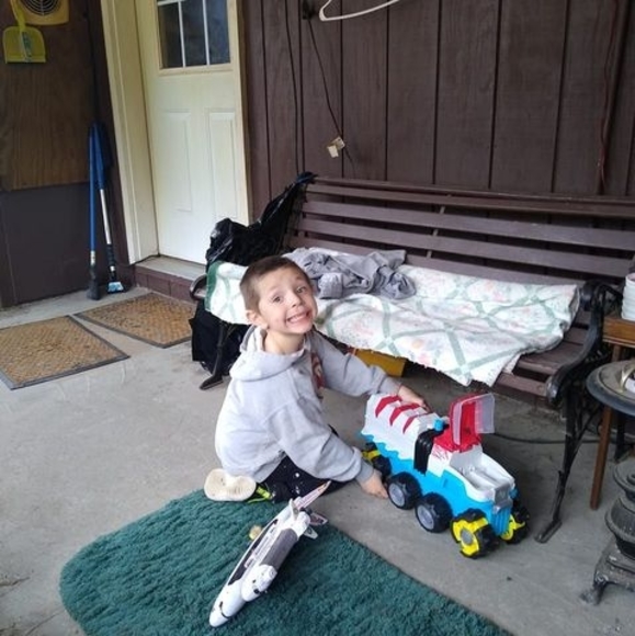 Profile Picture of Timothy Gendron (@xaviertim1979) on Poshmark