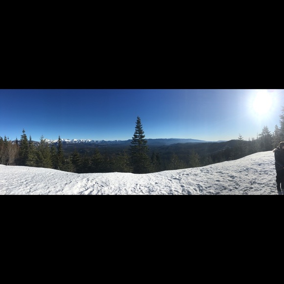 Profile Picture of Austin Viesca (@austinjamespnw) on Poshmark