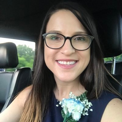 Profile Picture of Janelle Windsheimer (@JWindsheimer) on Twitter