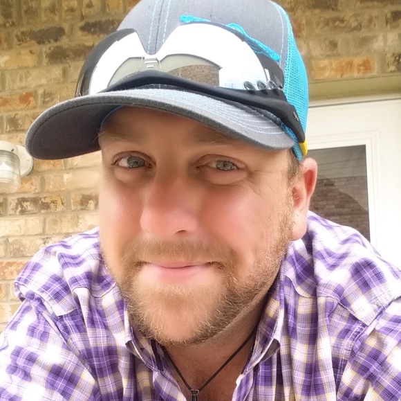 Profile Picture of Casey Fatland (@clfatland) on Poshmark
