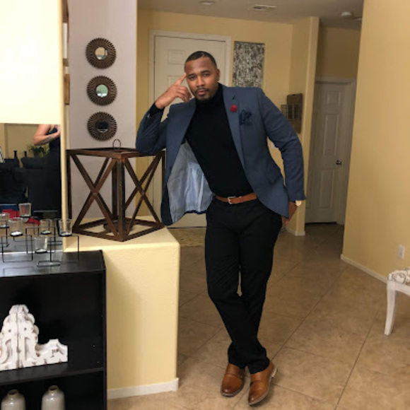 Profile Picture of Omar Thompson (@omarthompson546) on Poshmark