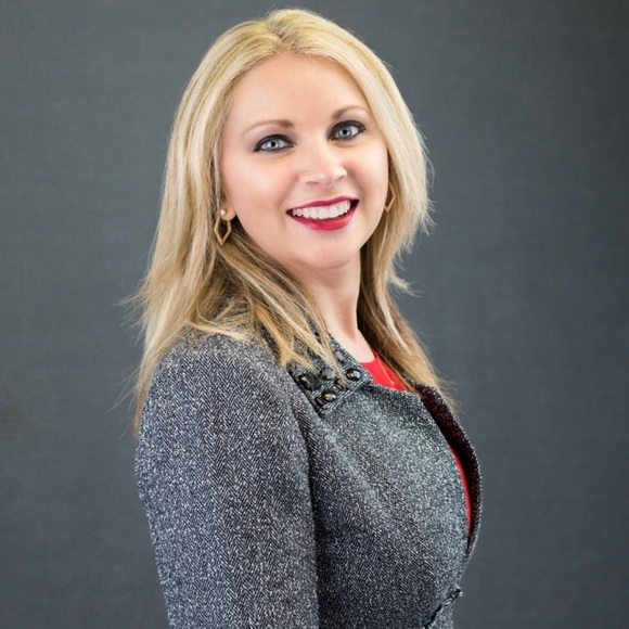 Profile Picture of Bethann Kozicki (@aperfectworld) on Poshmark