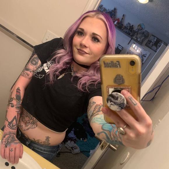 Profile Picture of Yvette Mcquesten (@yvettemcquesten) on Poshmark