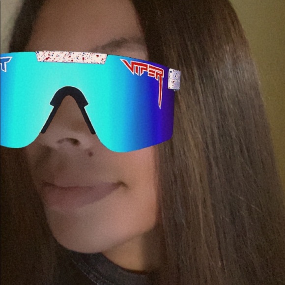 Profile Picture of Jennifer Vences (@jennifer_vences) on Poshmark