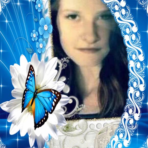 Profile Picture of Chaye Penrose (@chaye_93) on Poshmark